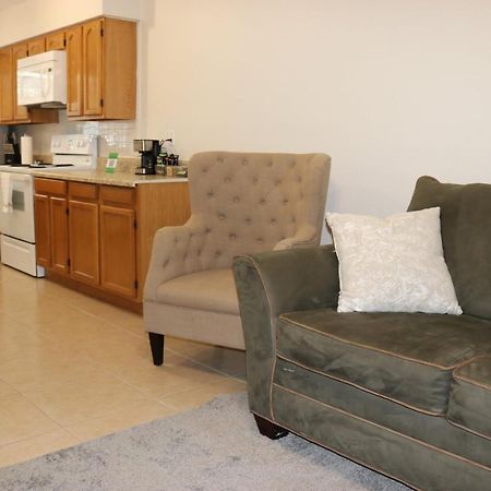 Hidden Emerald-Apartment With Kitchen And Laundry Lakeland Exterior photo
